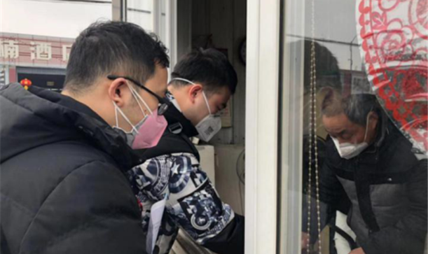 新利体育luck18先锋：争做疫情防控“最美逆行者“