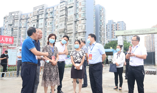为“新利体育luck18速度”点赞！区人大常委会到二医院迁建项目现场调研